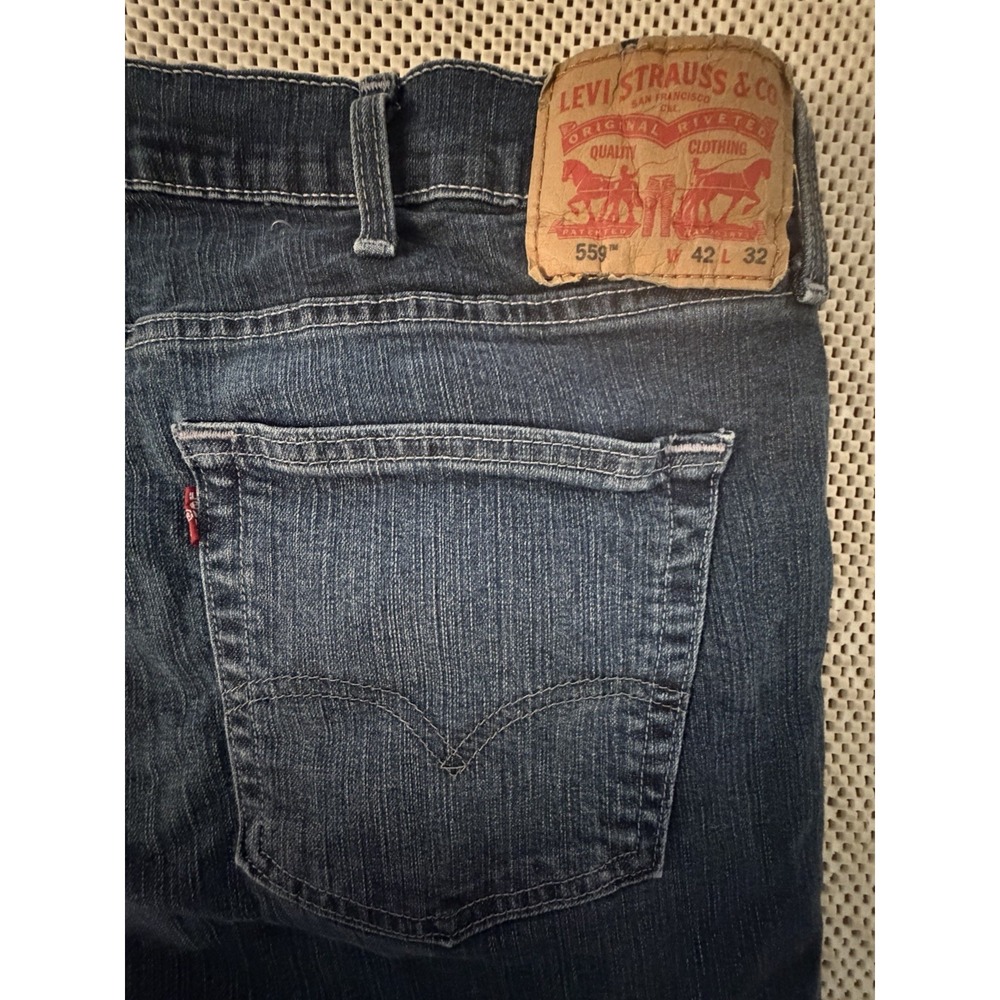 Levis 559 Jeans Men Size 42 Relaxed Straight Leg Fit Stretch 30" Actual‎ Inseam